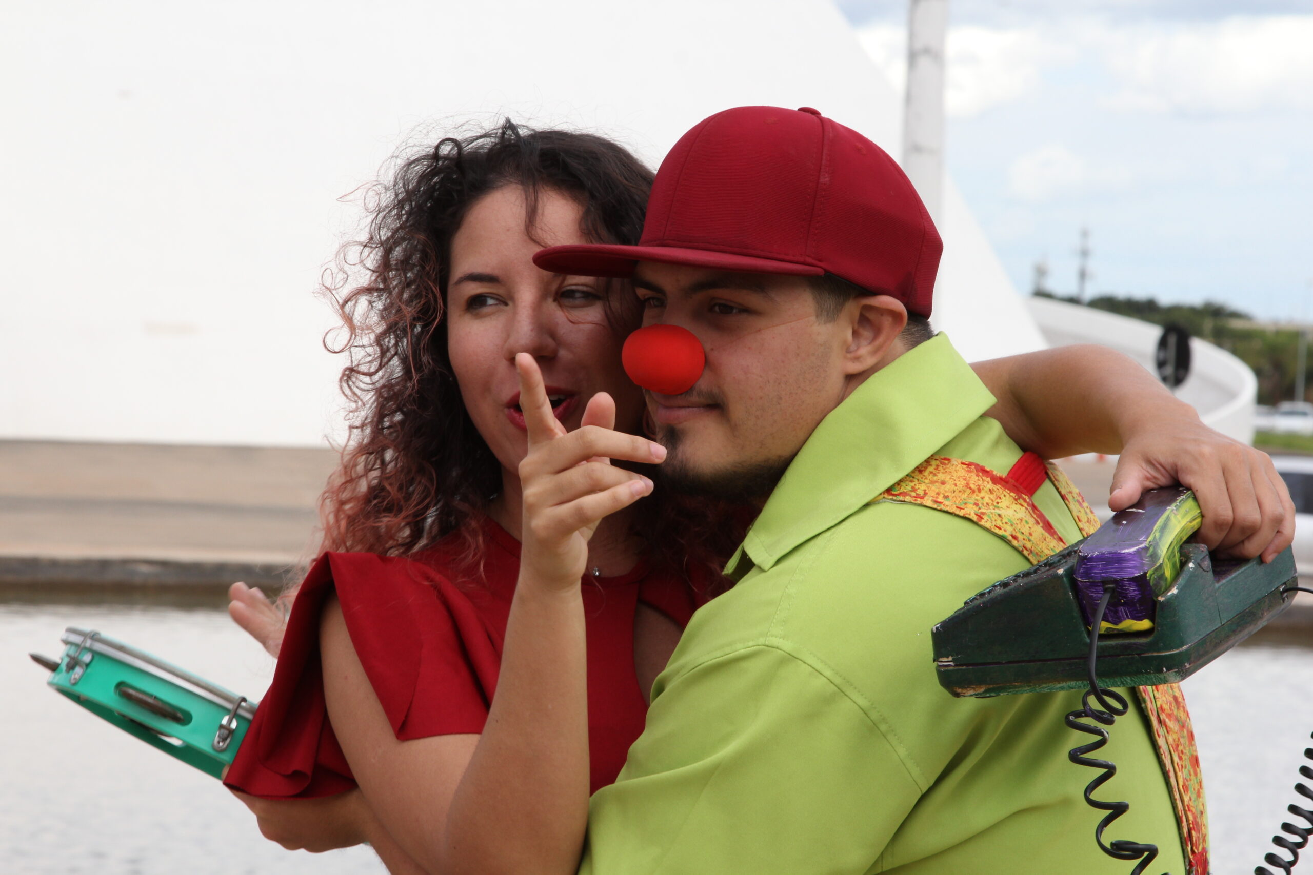 O improvável amor de Luh Malagueta e MC Limonada