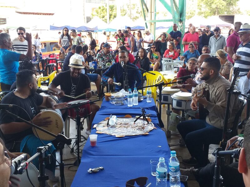 “Tem Samba na Feira” leva música e cultura à Feira Permanente do Gama
