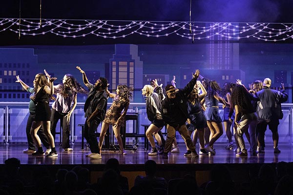 Um Reles Potter abre audições em Brasília para musical inspirado no universo bruxo